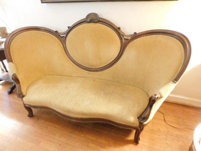 Antique 2024 parlor couch