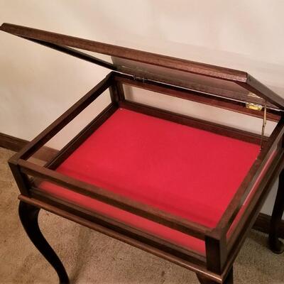 Lot #211  Contemporary Queen Anne Style Display Case with Hinged Top