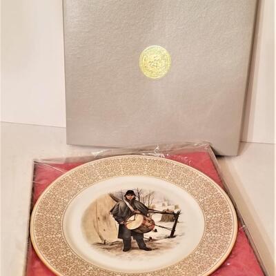 Lot #215 Lenox Museum of the Confederacy 1971 LImited Edition Plate - Scarce