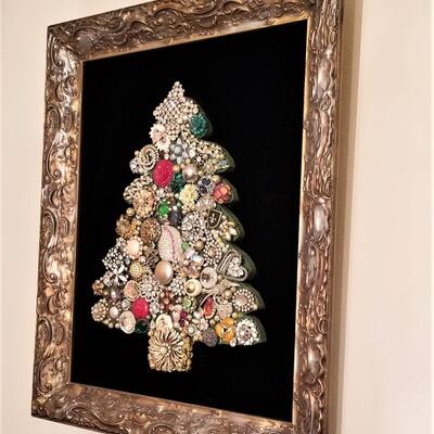 Lot #220 Vintage Jewelry/Brooch Christmas Tree in Frame - dated 1973