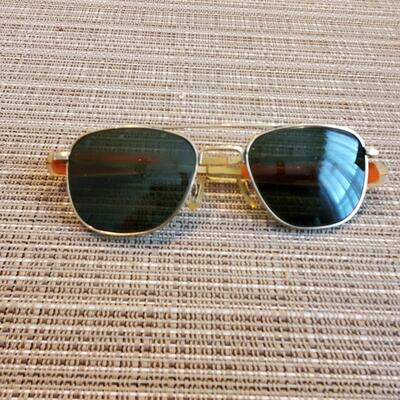 Aviator type Sun Glasses