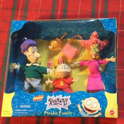 A 139 , Rug Rats set action figures Pickles family