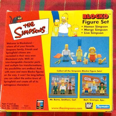 A 149 ,  2 sets of Blocko figures