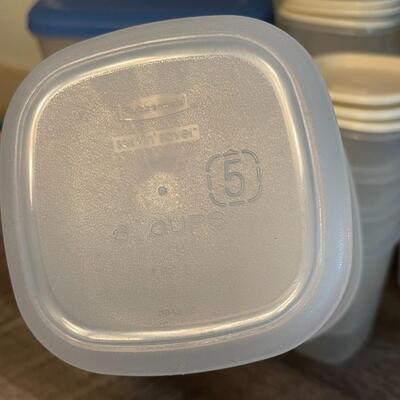 Lot of Rubbermaid Storage Containers
