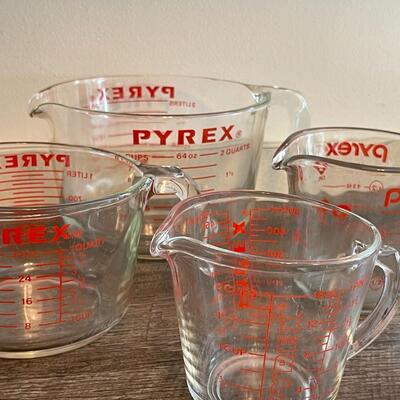 Lot of Pyrex Glass Measuring Cups