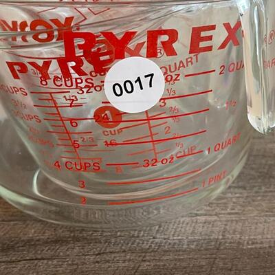 Lot of Pyrex Glass Measuring Cups