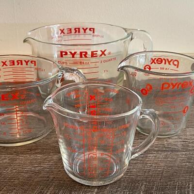 Lot of Pyrex Glass Measuring Cups