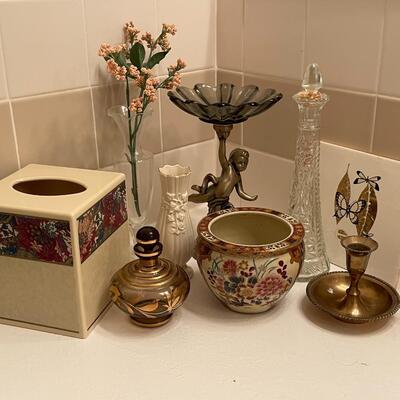 Lot of Brass and Glass Bathroom Decor #2