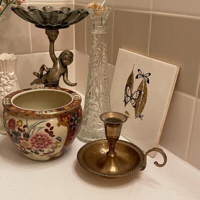 Lot of Brass and Glass Bathroom Decor #2