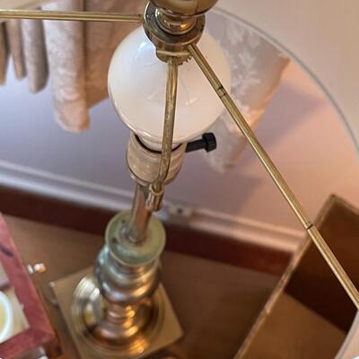 Gold and Red Bedside Table DÃ©cor
