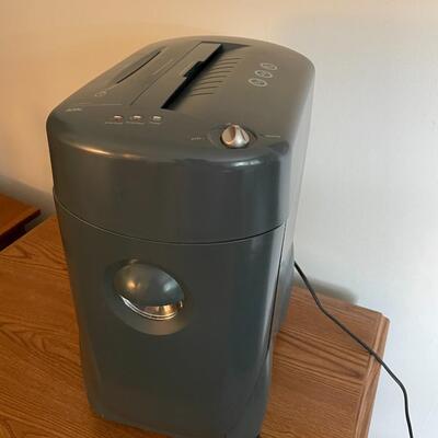 Royal VF1000mx Cross Cut Paper Shredder