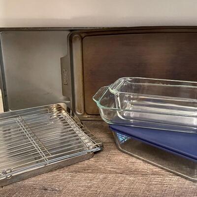 Set of Bakeware