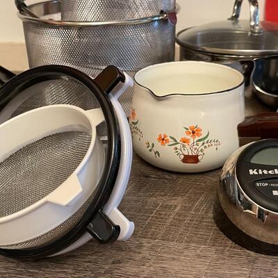 Large Lot of Kitchen Cookware