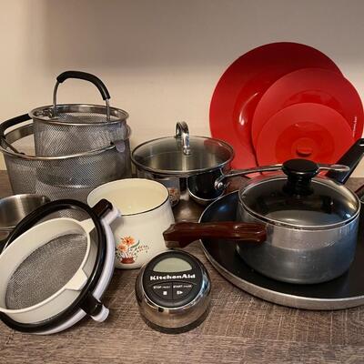 Large Lot of Kitchen Cookware