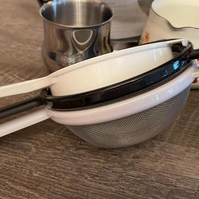 Large Lot of Kitchen Cookware