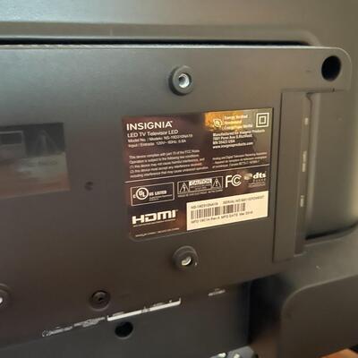 Insignia 19" LED TV