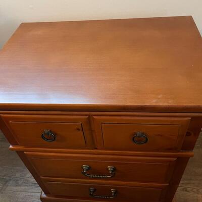 Small set of Drawers