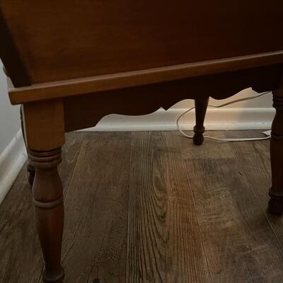 Vintage Maple / Dough Box / Flip Top End Table