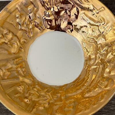 Collection of Gold Trimmed DÃ©cor