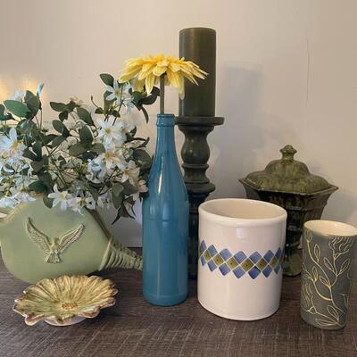 Lot of Blue and Green DÃ©cor