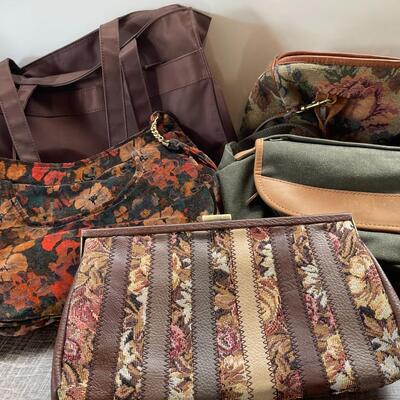 Lot of Fall-colored handbags