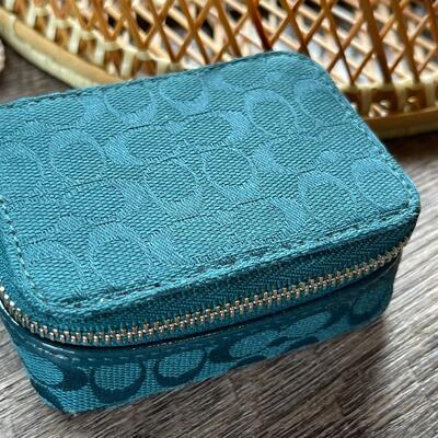 Lot of cross-body Bags and Coin Purses