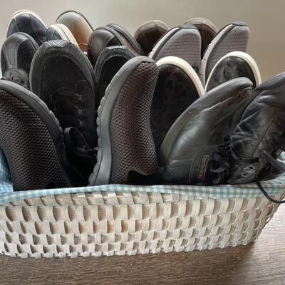 Lot of Women's Size 7 - Dark Sneakers