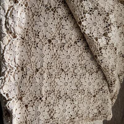Lot of Vintage Linens