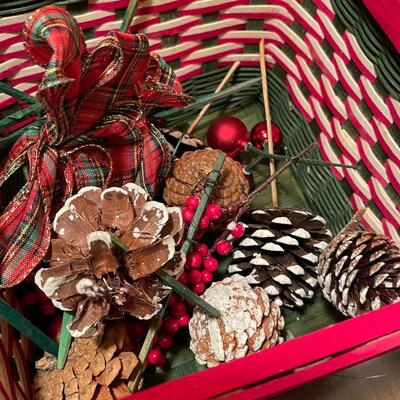 Lot of Winter/Holiday DÃ©cor