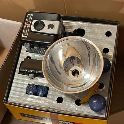 Vintage Brownie Hawkeye Camera and Light Bar