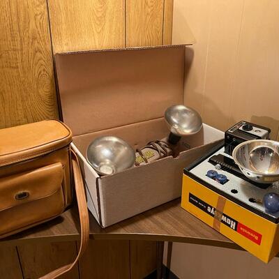 Vintage Brownie Hawkeye Camera and Light Bar
