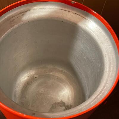 Mid-Century Modern Italian Orange Metal Ice Bucket