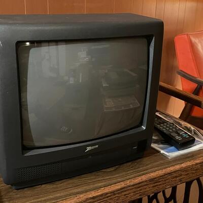 Zenith 13" Color TV