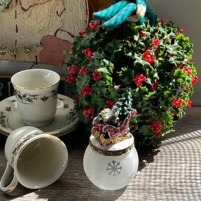Vintage Elf and Holiday DÃ©cor