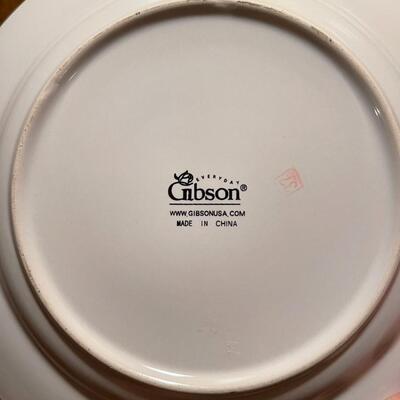 Holiday Plates with Plate Stand