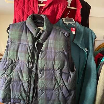 Lot of 4 Vests