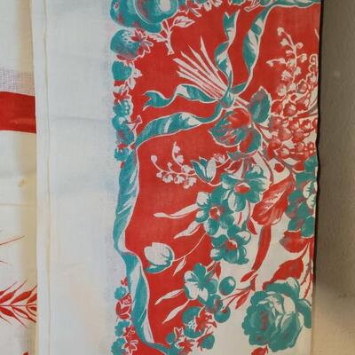 Lot 15: Vintage Linens - 4 Hand Towels, One Table Runner and 2 Tablecloths