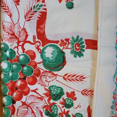 Lot 15: Vintage Linens - 4 Hand Towels, One Table Runner and 2 Tablecloths