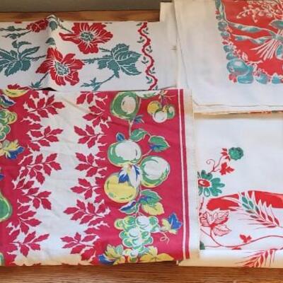 Lot 15: Vintage Linens - 4 Hand Towels, One Table Runner and 2 Tablecloths