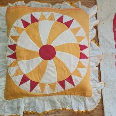 Lot 16: Vintage Colorful Colorado Tablecloth and Antique Quilted Pillow