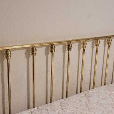 Lot 44: King Size Sleep Number 5000 with Brass Headboard