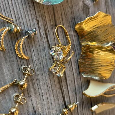 Jewelry Lot J1