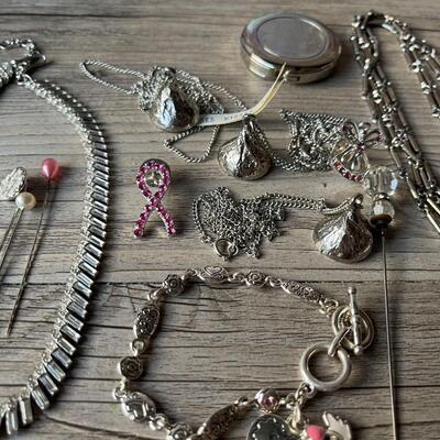 Jewelry Lot J11