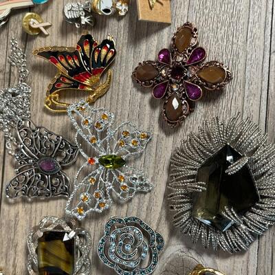 Jewelry Lot J15