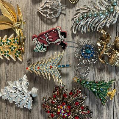 Jewelry Lot J15