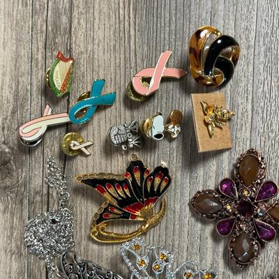 Jewelry Lot J15