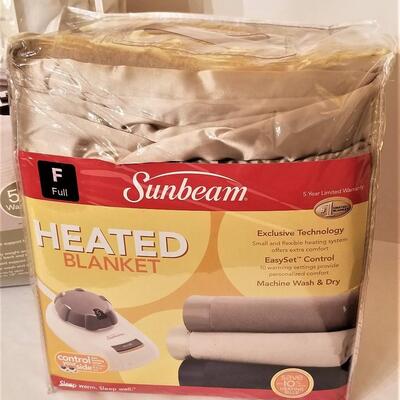Lot #230  New in Package - Full/Double Heated Blanket and Deluxe Mattress Cover