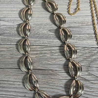 Jewelry Lot J18