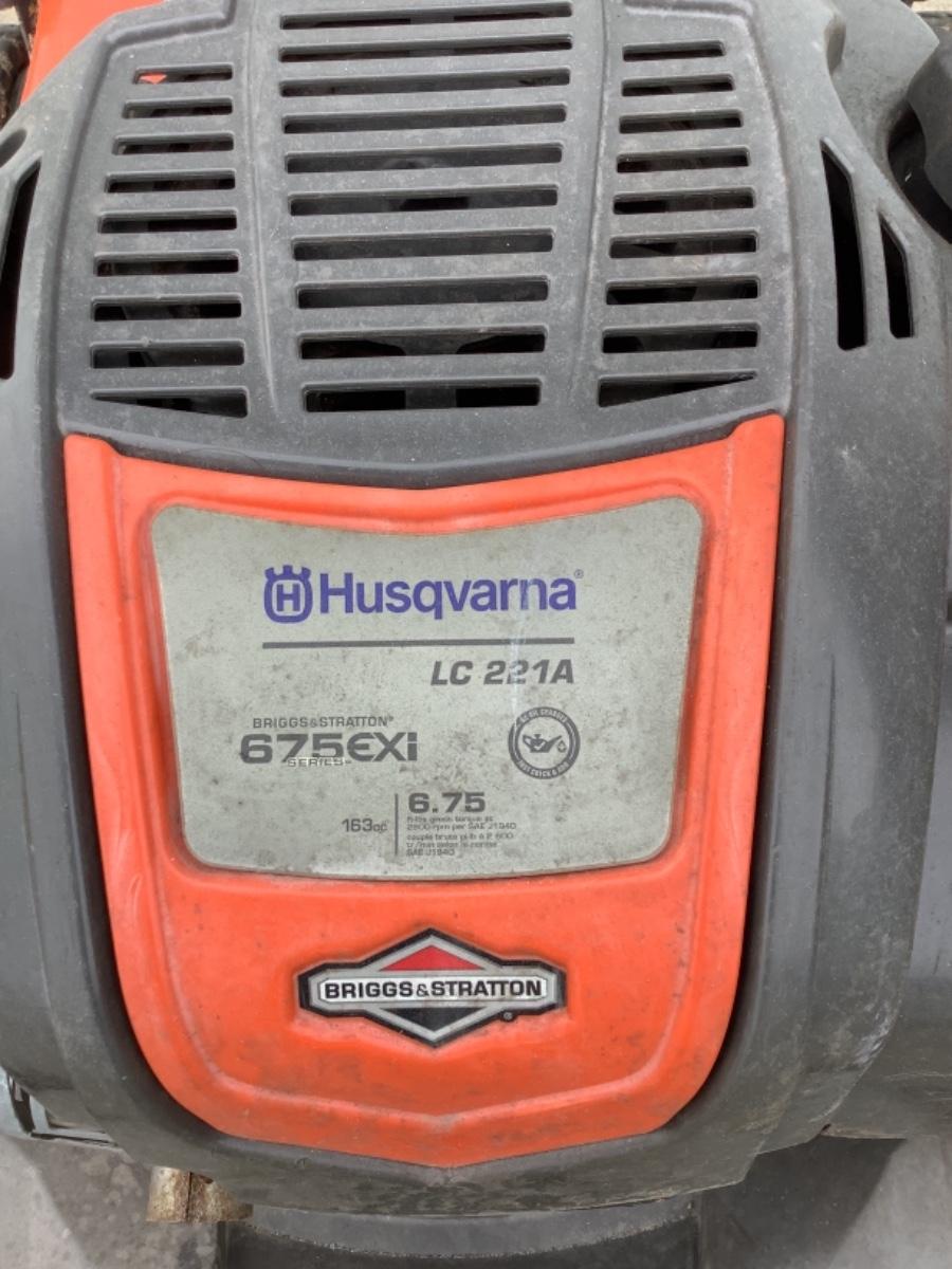 O 349 Briggs & Stratton Husqvarna 675 EXI Series