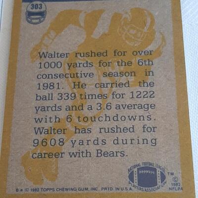 1982 WALTER PAYTON TOPPS #303